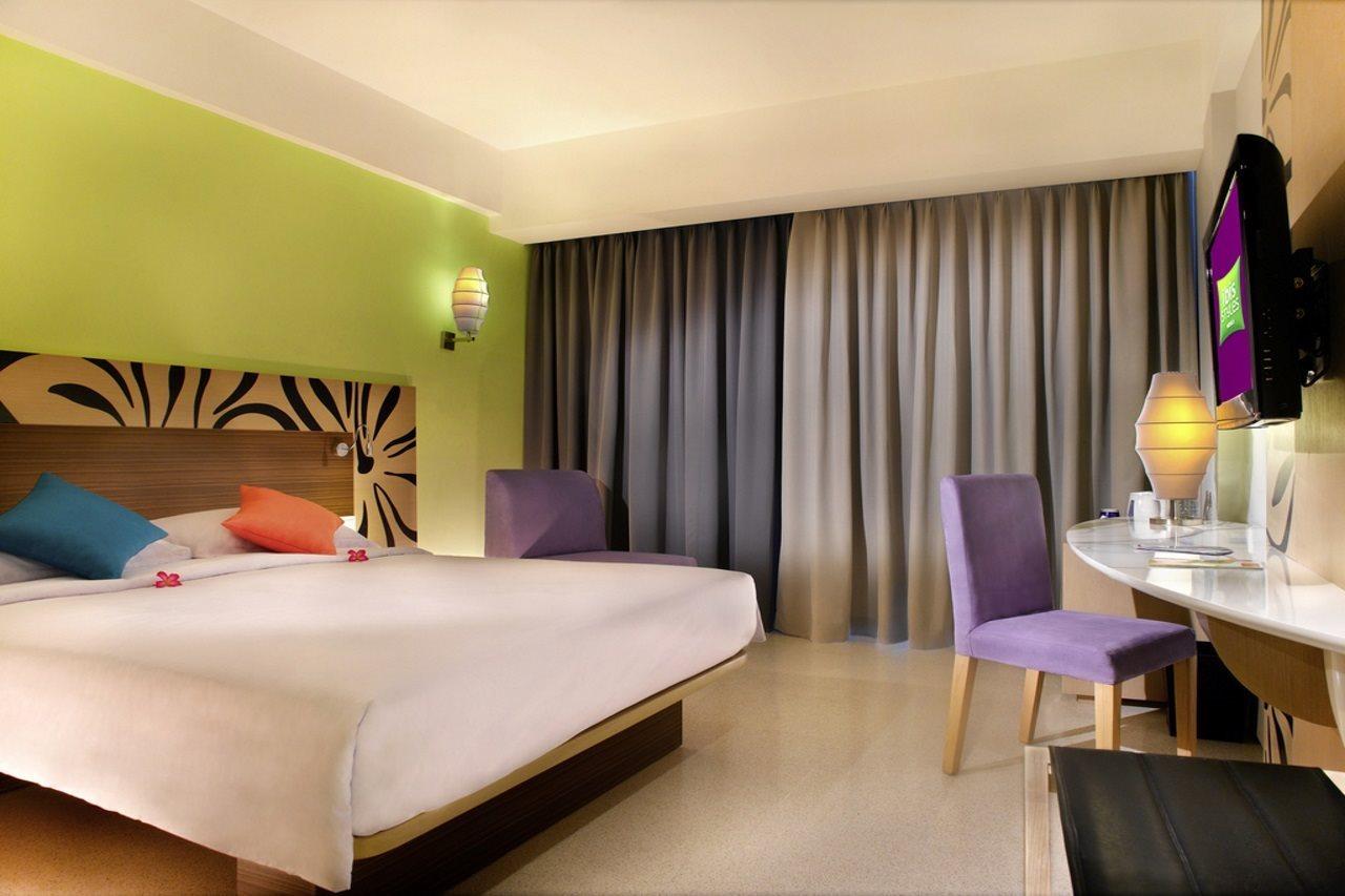 Ibis styles nha. Ibis Style Bali Benoa 3*. Кровать в стиле Бали. Ibis Styles Phuket City 4*. Bali Style Hotel.